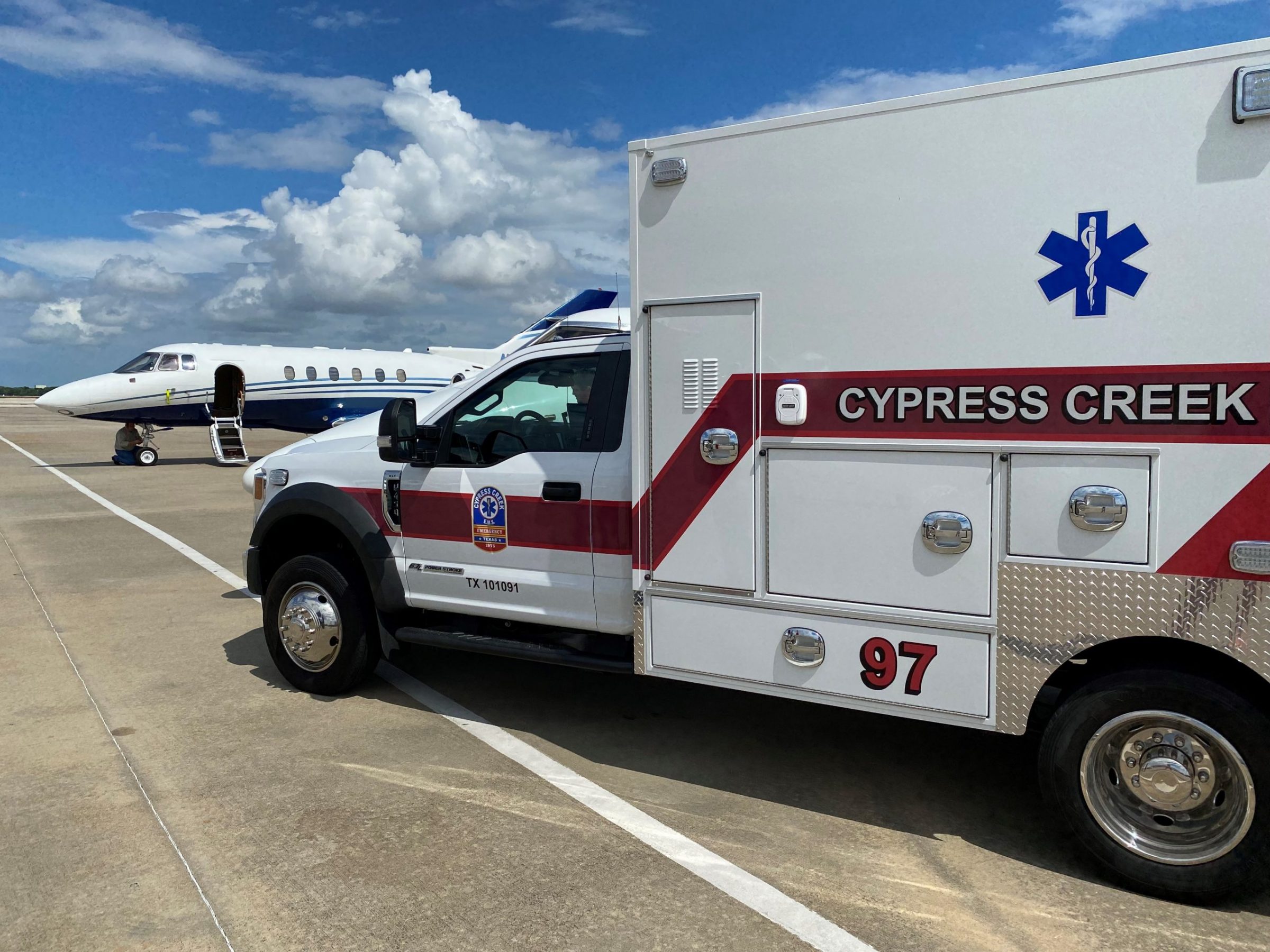 Cypress Creek EMS Signs Contract with American Jet International